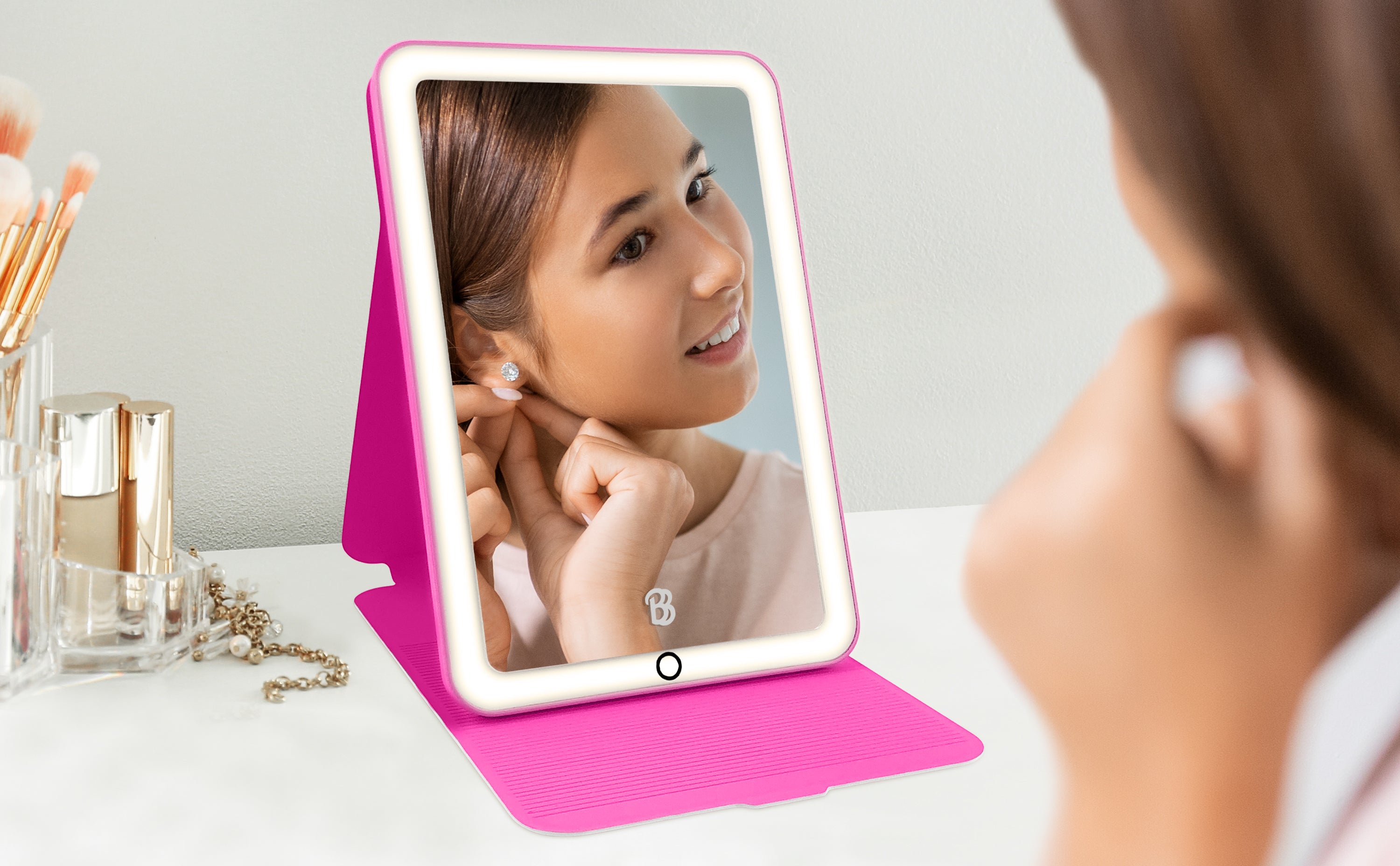 Barbie Travel Mirror with Light and Adjustable Stand K48154