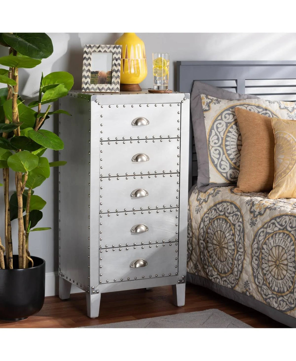 Silver Metal 5-Drawer Accent Chest Z947399