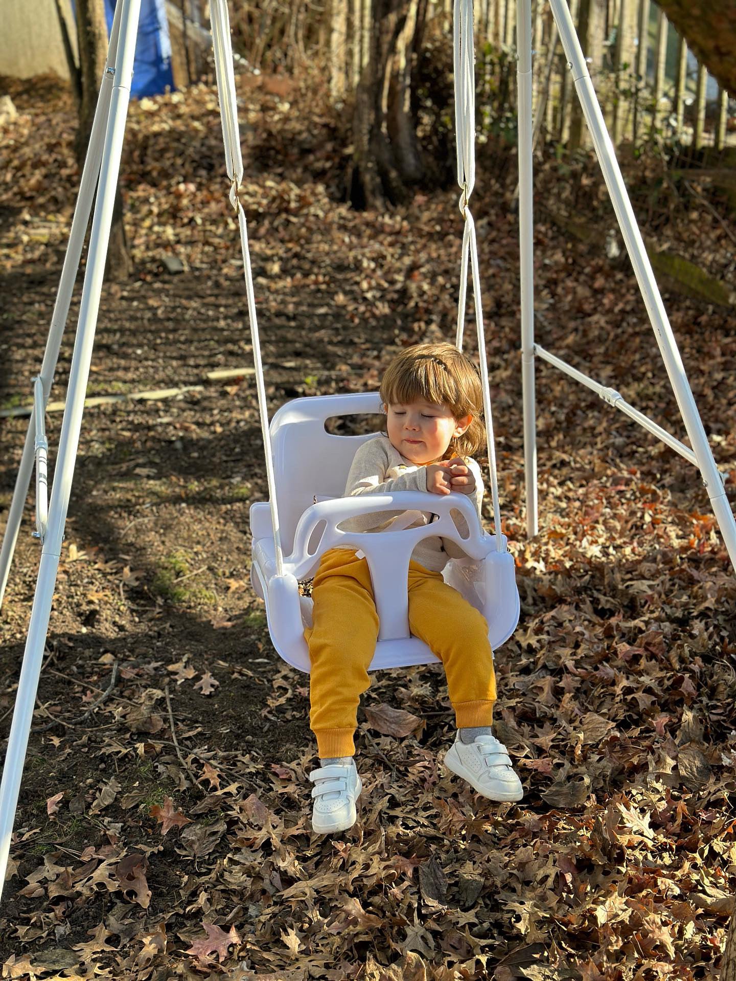 White Foldable Toddler Swing Set E120