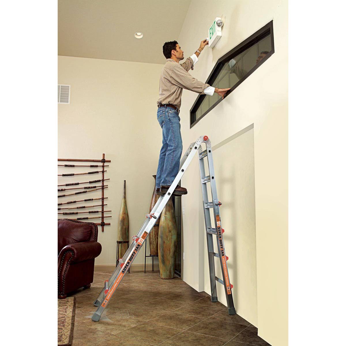 22 ft Super Duty Type IAA Aluminum Ladder M29342