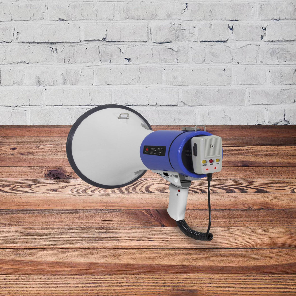 Megaphone with Siren and USB/SD Input P70898