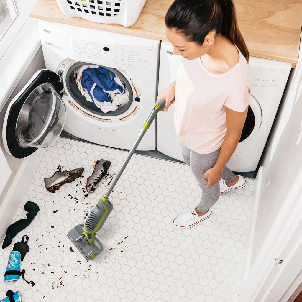 Cordless Hard Floor Vacuum Mop with Disposable Pads S546403