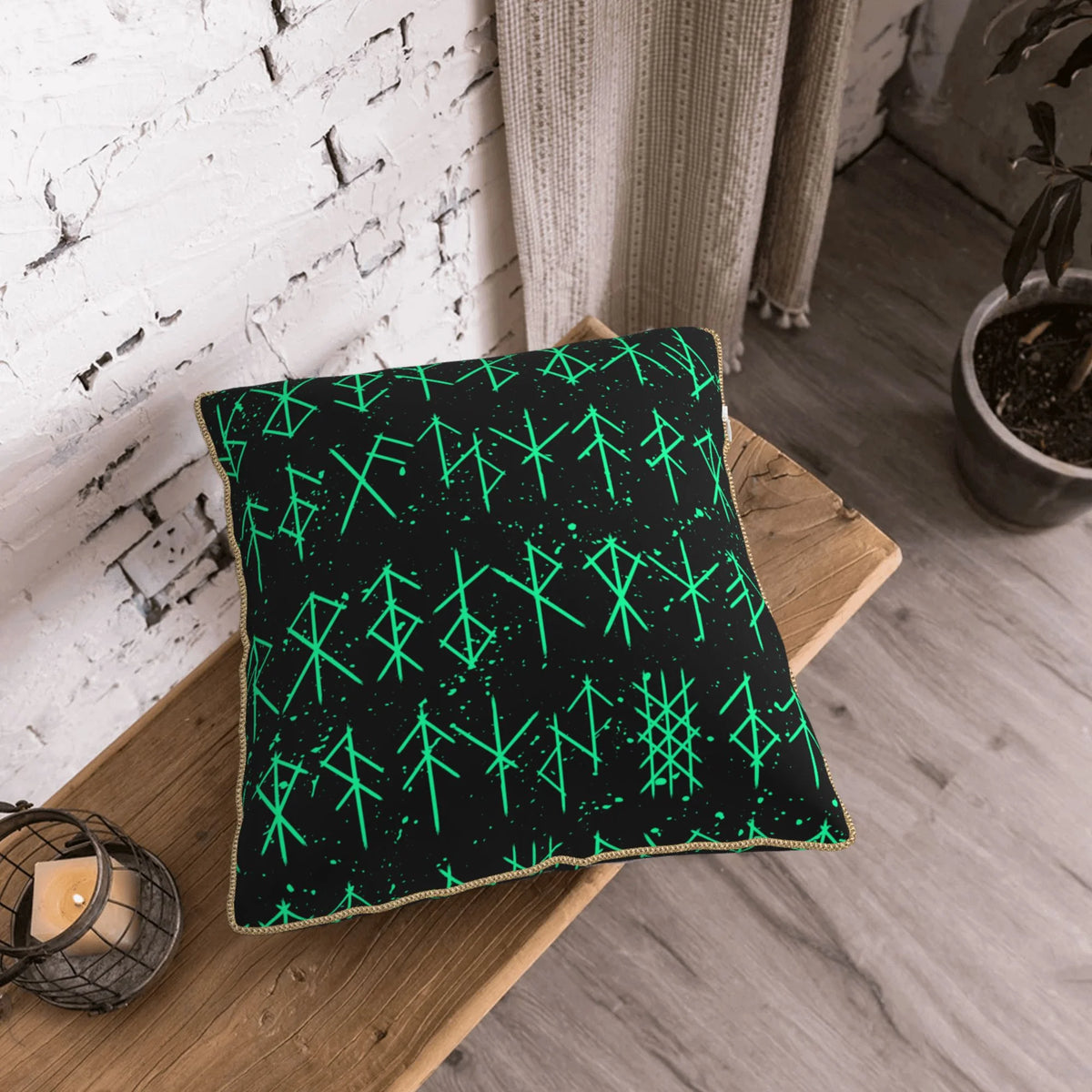 Green 16"x16" Throw Pillows H7273