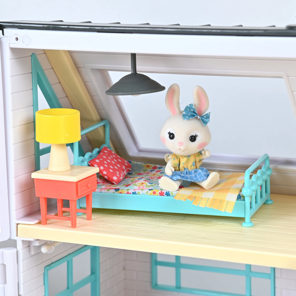 15 inch Tall 51 Piece Doll Playset X346