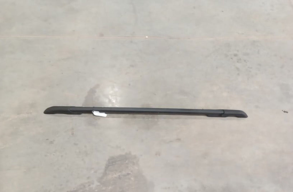 Right Side Roof Rack Rail Z480