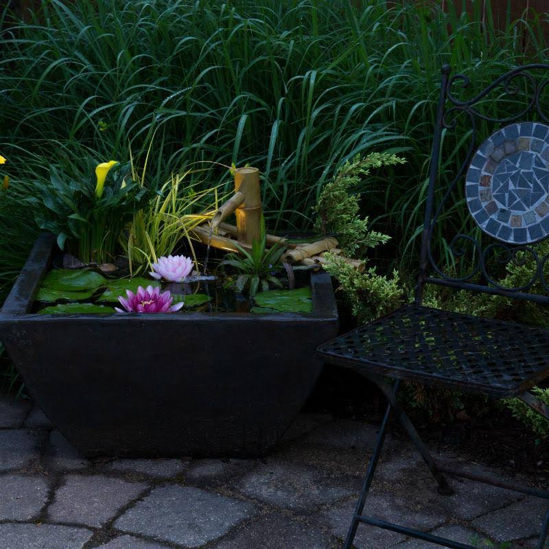 Textured Gray Slate Aquatic Patio Pond Q441